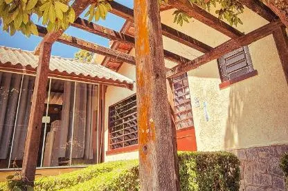 A Nossa Casinha: área externa, em Campos do Jordão