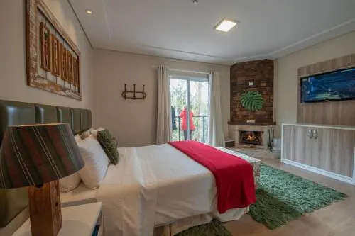 Quarto em Annecy Pousada (Campos do Jordão)