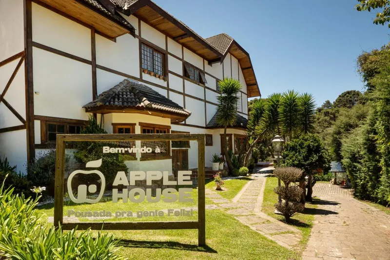 AppleHouse: fachada, em Campos do Jordão
