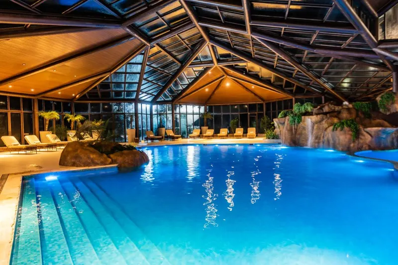 Bendito Cacao Resort & Spa: piscina, em Campos do Jordão