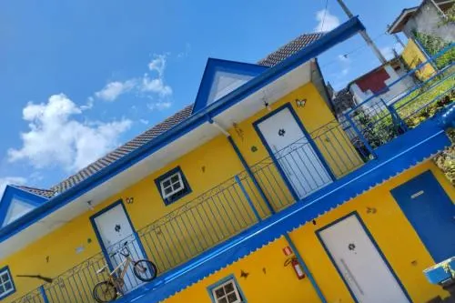 Cantinho Da Mi: fachada, em Campos do Jordão