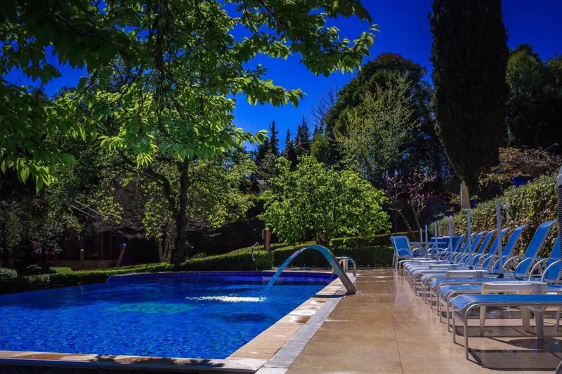 Carballo Hotel & Spa: piscina, em Campos do Jordão