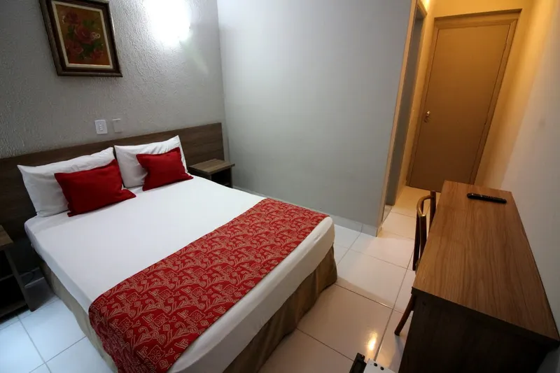 Quarto em Carlton Express - Antigo Plaza Hotel (São José dos Campos)