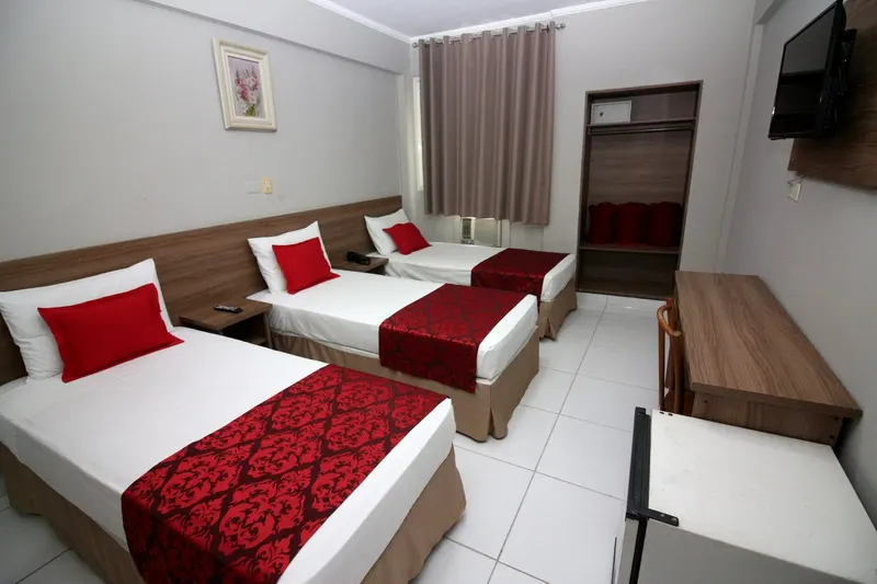 Quarto em Carlton Express - Antigo Plaza Hotel (São José dos Campos)