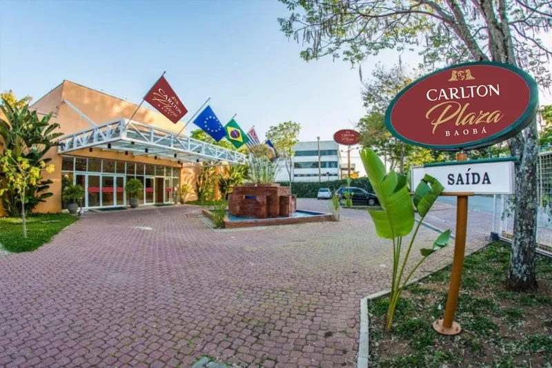 Carlton Plaza Baoba: fachada, em Taubaté