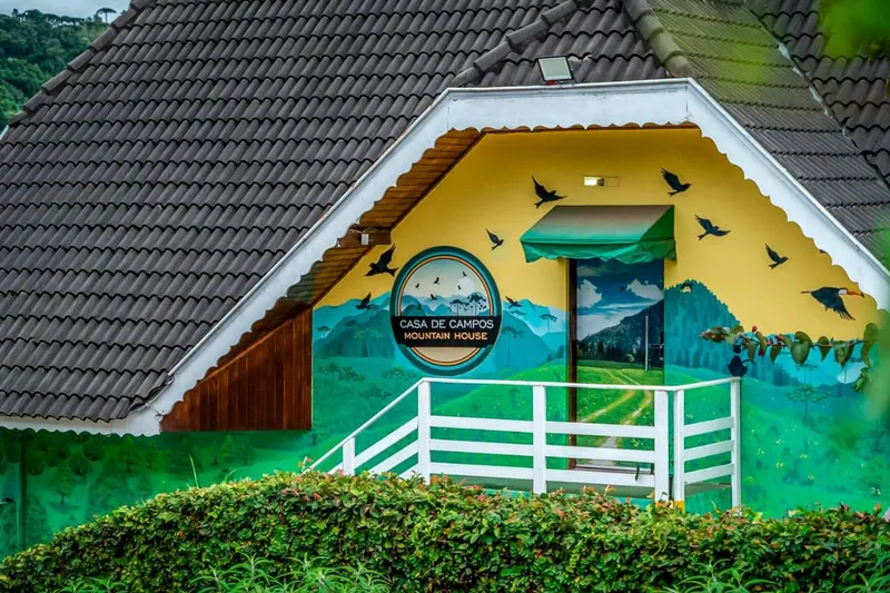 Casa de Campos Mountain House: fachada, em Campos do Jordão