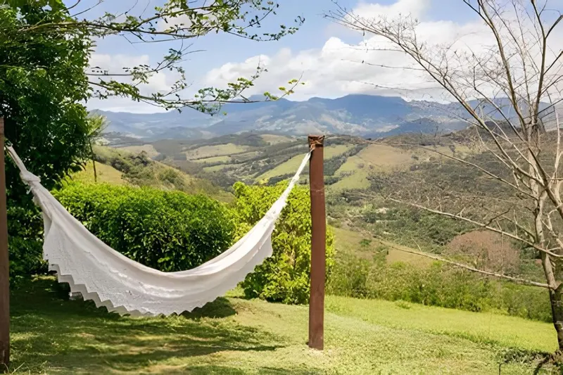Casa de Pedra, Charme e Conforto: área externa, em Campos do Jordão