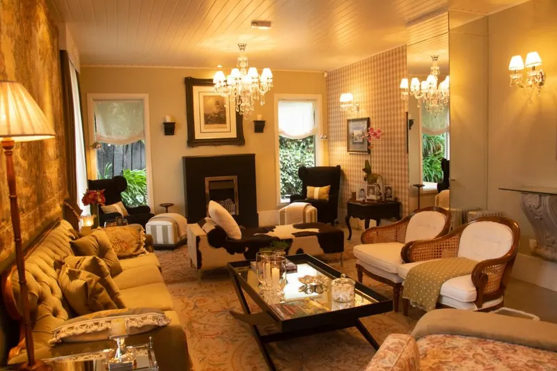 Casa Regaleira Hotel Boutique: área comum, em Campos do Jordão
