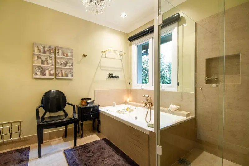 Banheiro em Casa Regaleira Hotel Boutique (Campos do Jordão)
