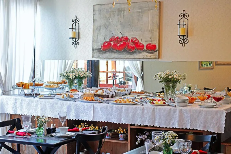 Café da manhã e refeições em Casablanca Hotel Boutique (Campos do Jordão)