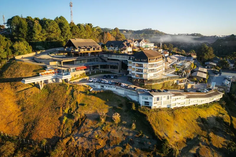 Chris Wellness Resort Hotel: fachada, em Campos do Jordão
