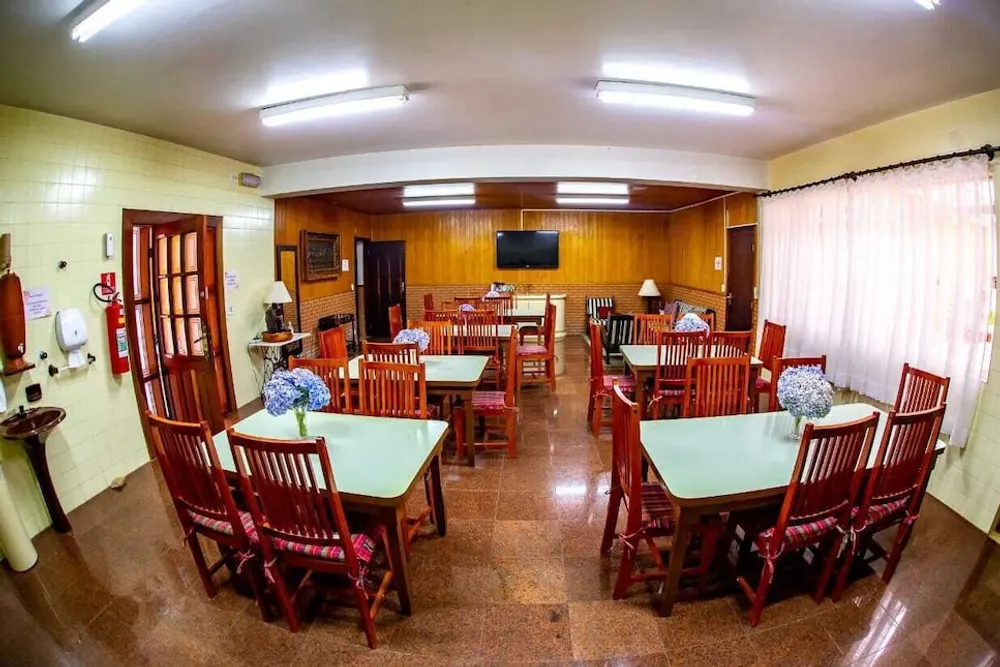 Colonia Saa: café da manhã e refeições, em Campos do Jordão