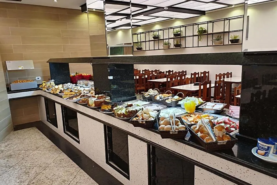 Café da manhã e refeições em Eldorado Palace Hotel Aparecida (Aparecida)