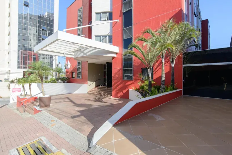 Faro Hotel São José dos Campos: fachada, em São José dos Campos