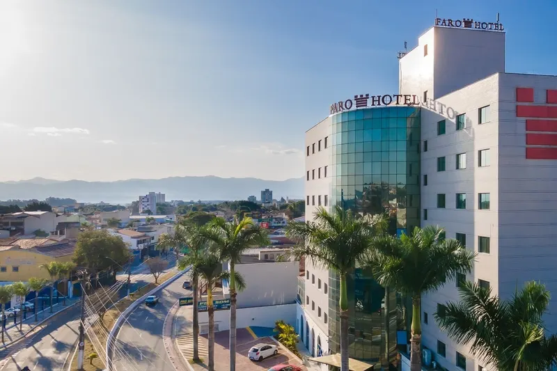 Faro Hotel Taubaté: fachada, em Taubaté