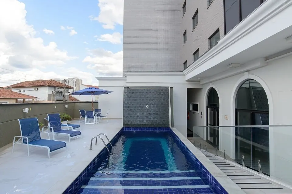 Faro Hotel Taubaté: piscina, em Taubaté