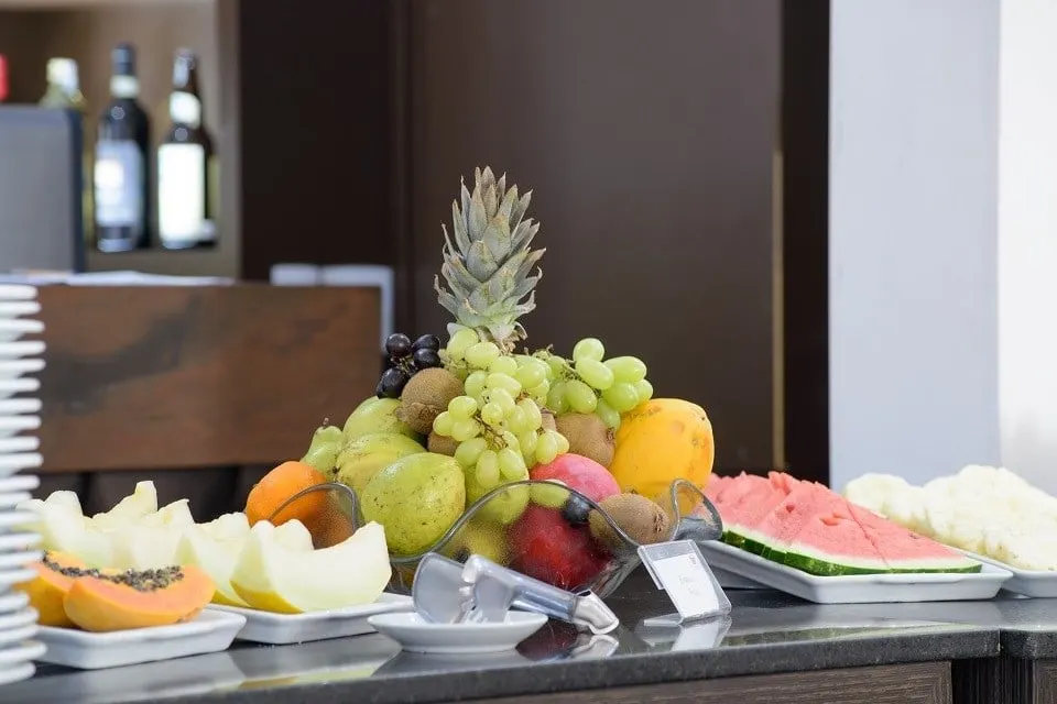 Café da manhã e refeições em Faro Hotel Taubaté (Taubaté)