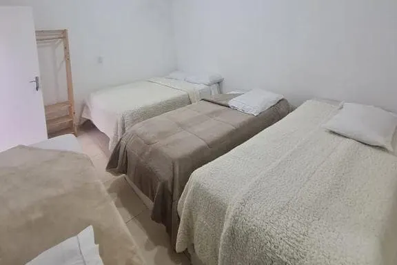 Flat E Suíte Campos By Concavus: quarto, em Campos do Jordão