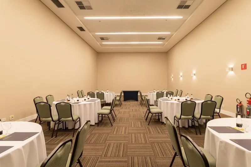 Golden Tulip Sao Jose Dos Campos: área comum, em São José dos Campos