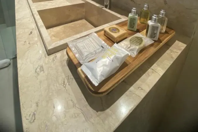 Banheiro em Golden Tulip Sao Jose Dos Campos (São José dos Campos)