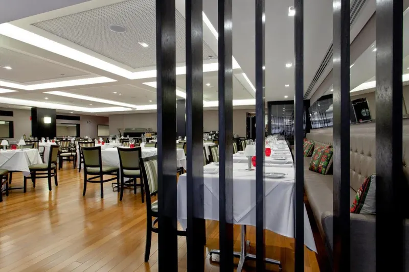 Café da manhã e refeições em Golden Tulip Sao Jose Dos Campos (São José dos Campos)