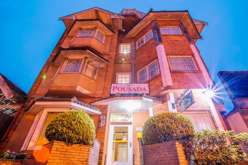 Grand Residences Pousadas: fachada, em Campos do Jordão