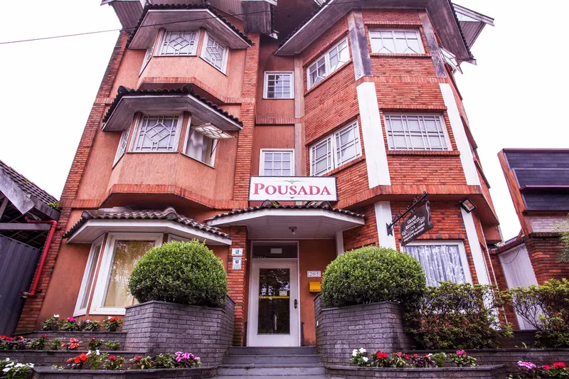 Grand Residences Pousadas: fachada, em Campos do Jordão