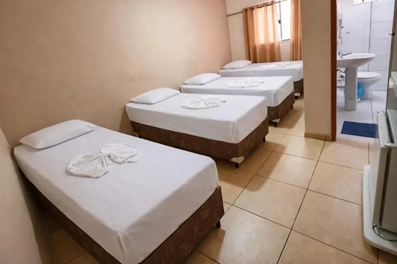 Quarto em Hotel Benfica (Aparecida)