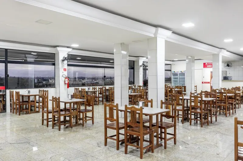 Café da manhã e refeições em Hotel Caminho do Rosario (Aparecida)
