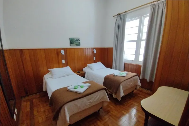Quarto em Hotel Casa São José (Campos do Jordão)