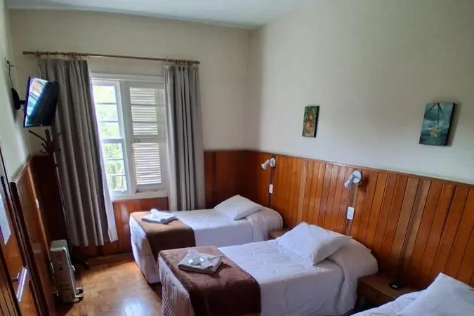 Quarto em Hotel Casa São José (Campos do Jordão)