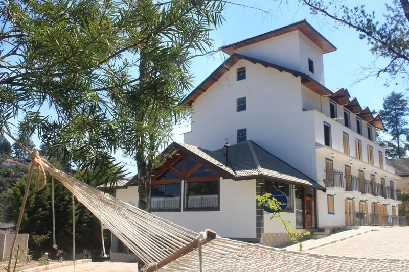 Hotel Casarão da Ducha: fachada, em Campos do Jordão