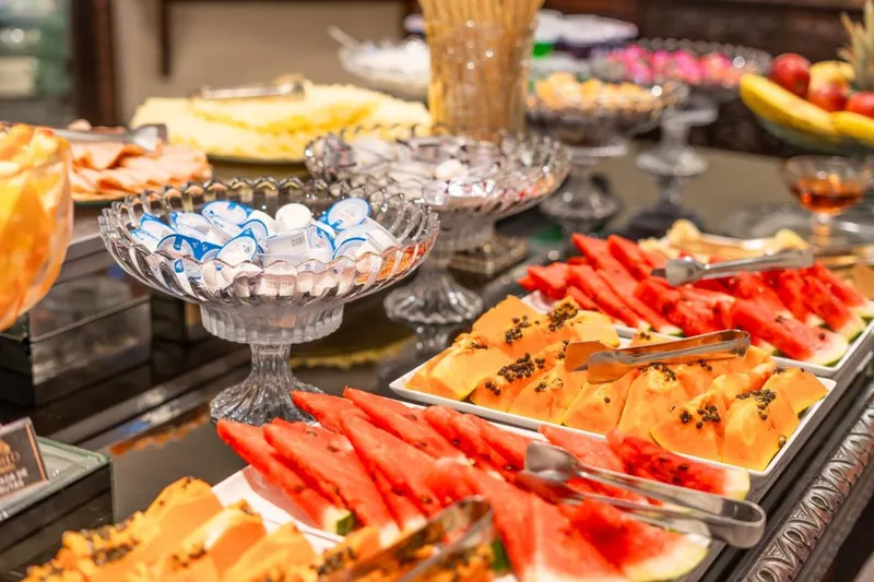 Café da manhã e refeições em Hotel Castelo Nacional Inn Campos do Jordão (Campos do Jordão)