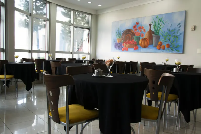 Café da manhã e refeições em Hotel Di Giulio (São José dos Campos)