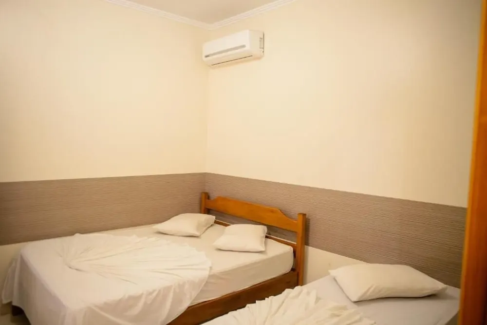 Hotel e Pousada Santa Cruz: quarto, em Aparecida