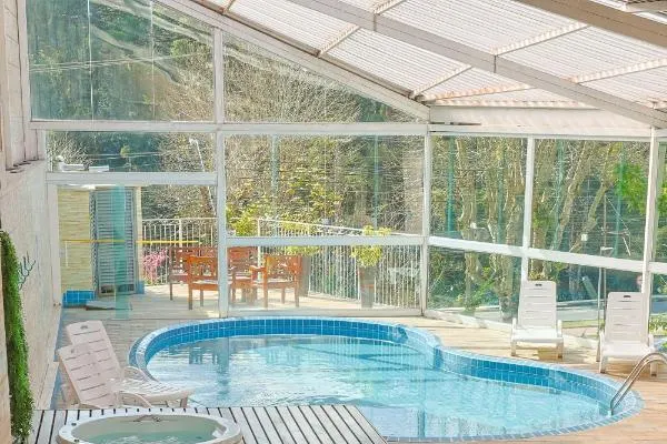 Hotel Euro Suíte Campos do Jordão: piscina, em Campos do Jordão