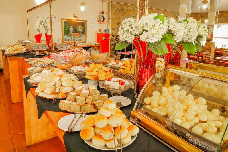 Café da manhã e refeições em Hotel Fazenda Golden Park Campos do Jordão (Campos do Jordão)