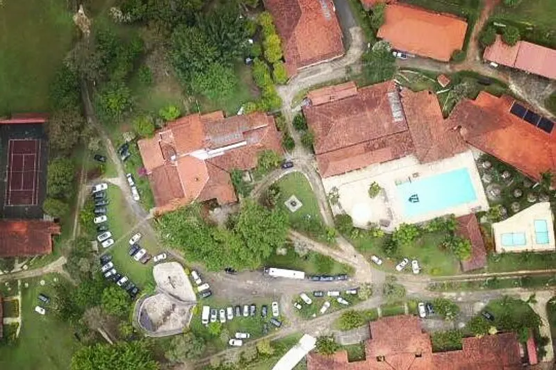 Hotel Fazenda Sete Lagos: fachada, em Aparecida