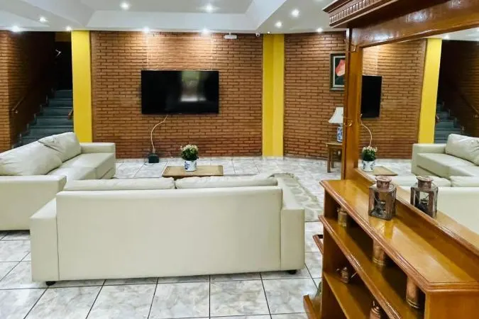 Hotel Garnier: área comum, em Campos do Jordão