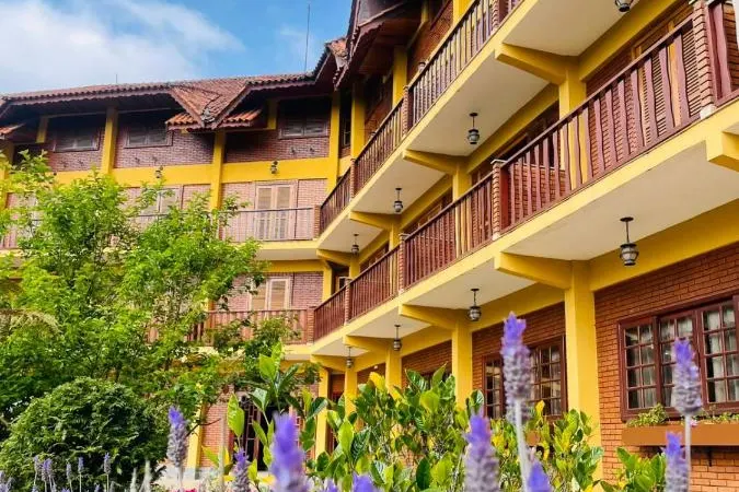Hotel Garnier: fachada, em Campos do Jordão