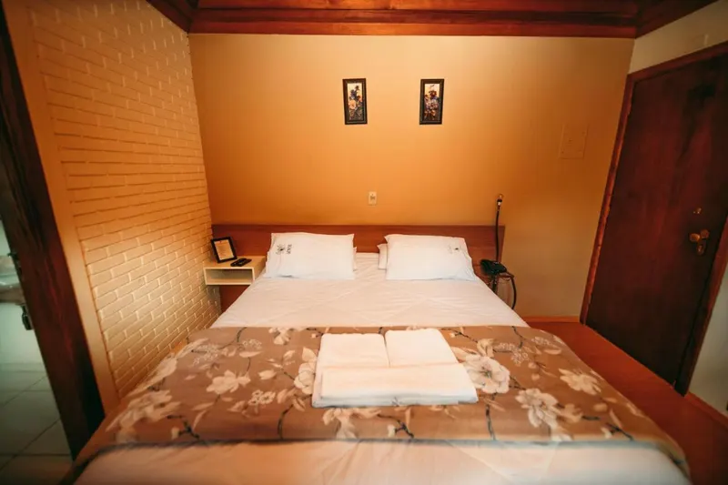 Quarto em Hotel Geneve (Campos do Jordão)