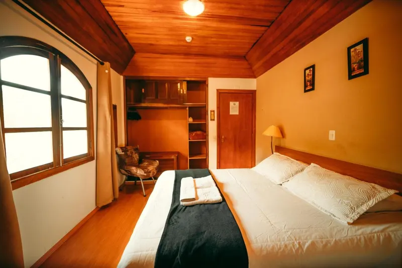 Quarto em Hotel Geneve (Campos do Jordão)