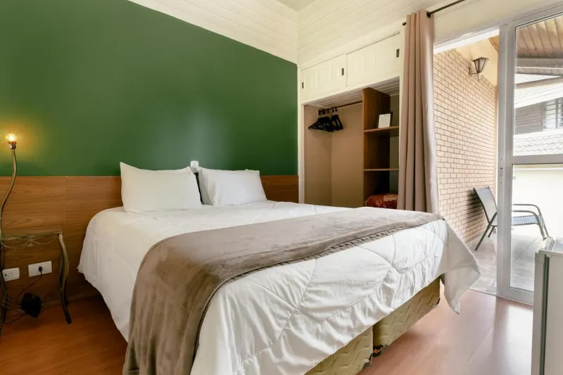 Quarto em Hotel Geneve (Campos do Jordão)