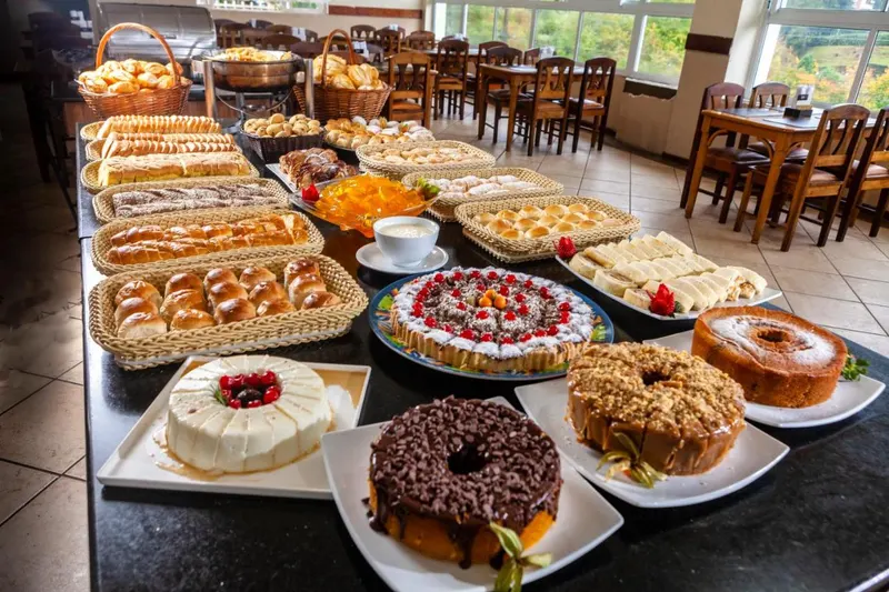 Café da manhã e refeições em Hotel Leão da Montanha (Campos do Jordão)