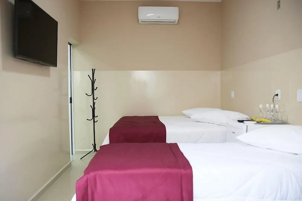 Quarto em Hotel Malbec (Aparecida)