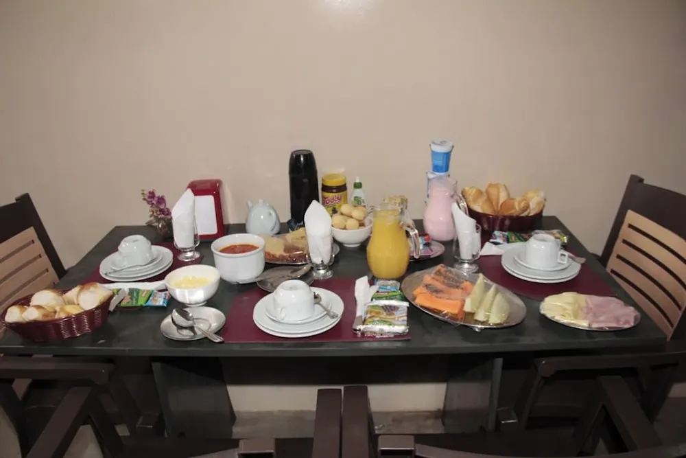 Café da manhã e refeições em Hotel Malbec (Aparecida)