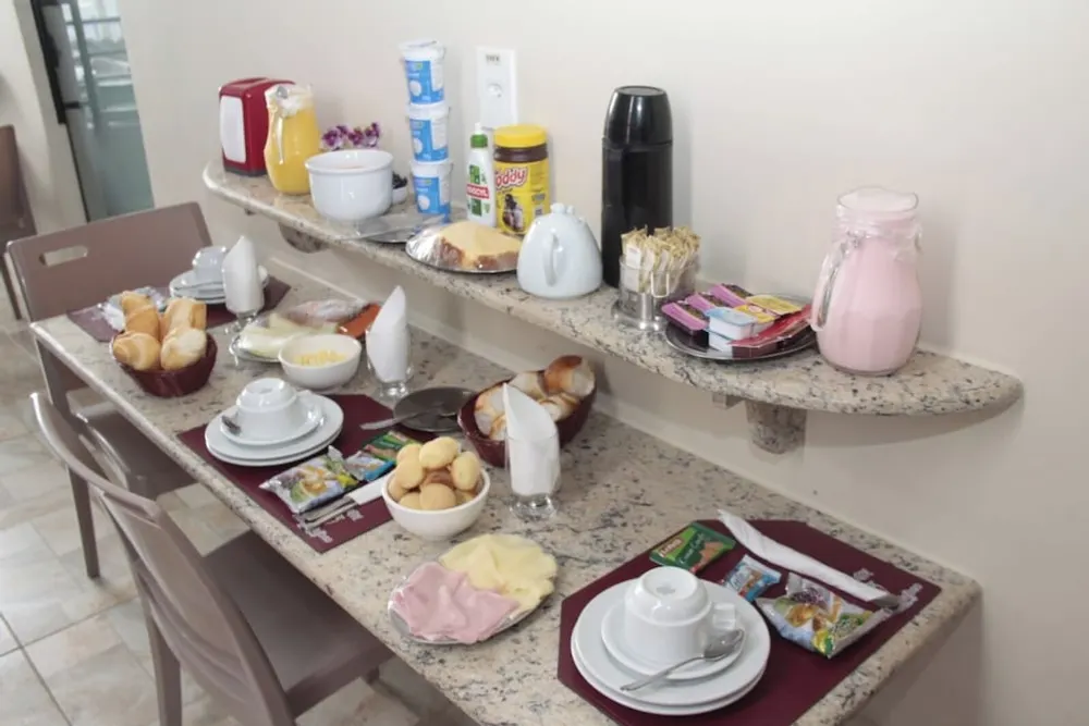 Café da manhã e refeições em Hotel Malbec (Aparecida)