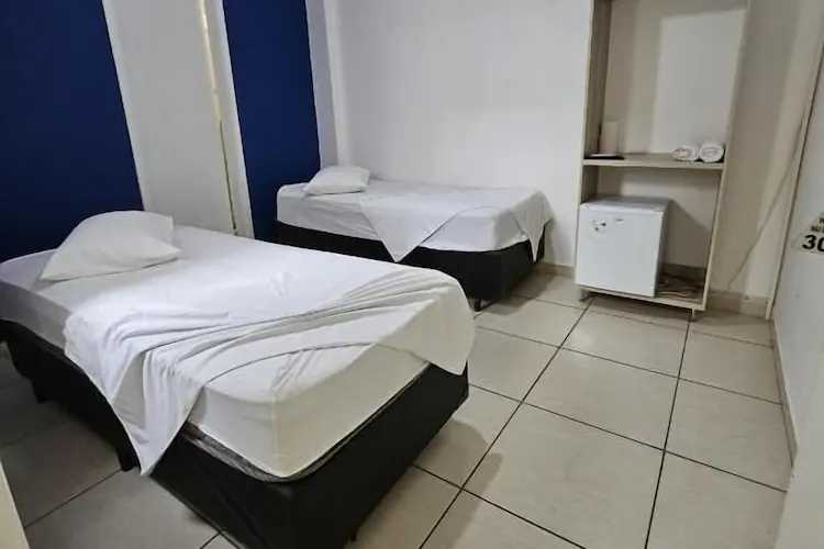 Quarto em Hotel Mao De Fatima (Aparecida)