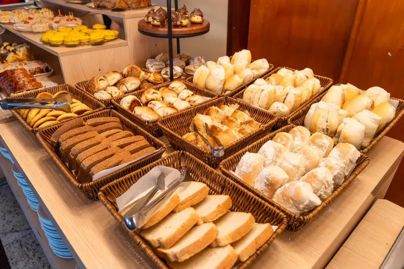 Café da manhã e refeições em Hotel Nacional Inn Campos do Jordão (Campos do Jordão)