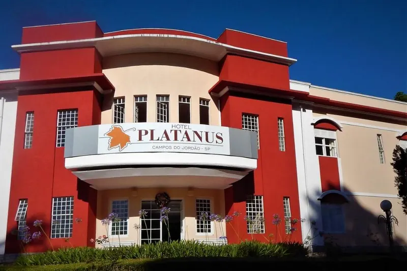 Hotel Platanus: fachada, em Campos do Jordão